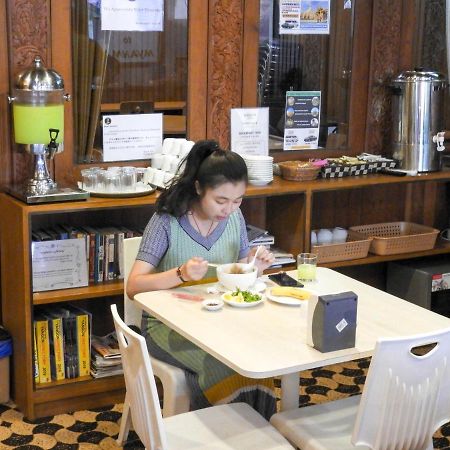 仰光 背包客旅馆旅舍 外观 照片